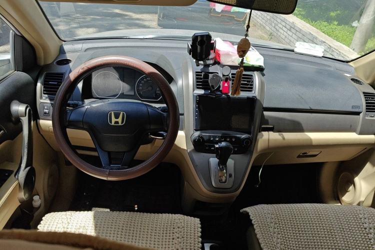 Used Honda CR-V 2008 2.0L automatic two-wheel drive urban version Center Console