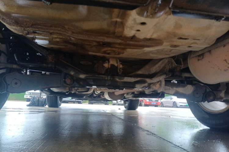 Used Honda CR-V 2008 2.0L automatic two-wheel drive urban version Chassis Rear