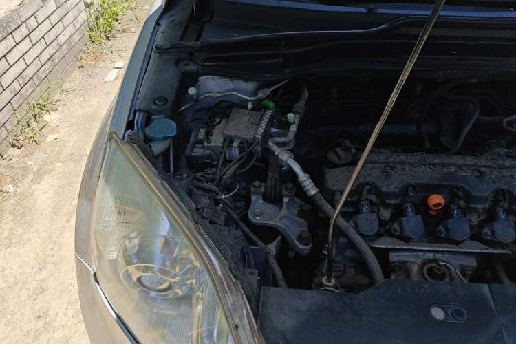 Used Honda CR-V 2008 2.0L automatic two-wheel drive urban version Engine Bay Right