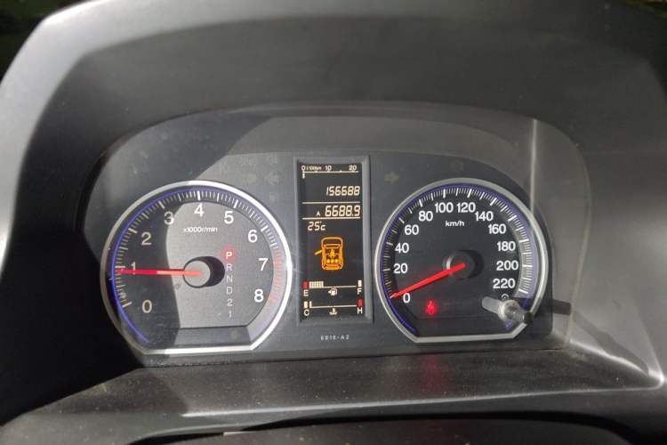 Used Honda CR-V 2008 2.0L automatic two-wheel drive urban version Odometer Close Up
