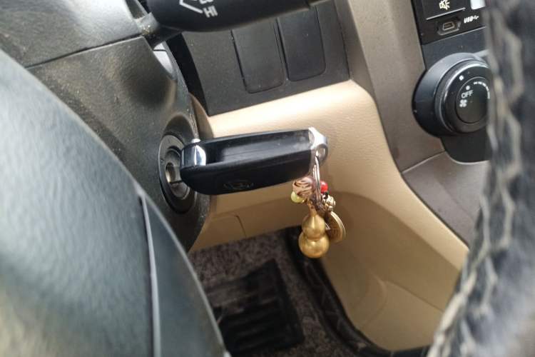 Used Honda CR-V 2008 2.0L automatic two-wheel drive urban version Vehicle Key