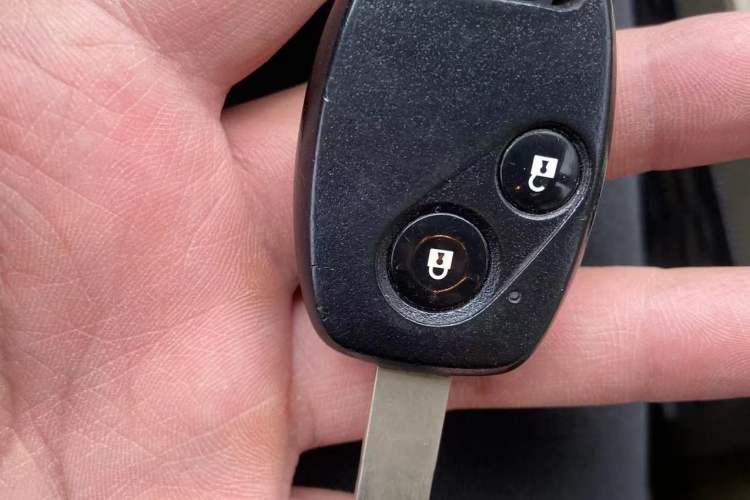 Used Honda CR-V 2008 2.0L automatic two-wheel drive urban version Vehicle Key