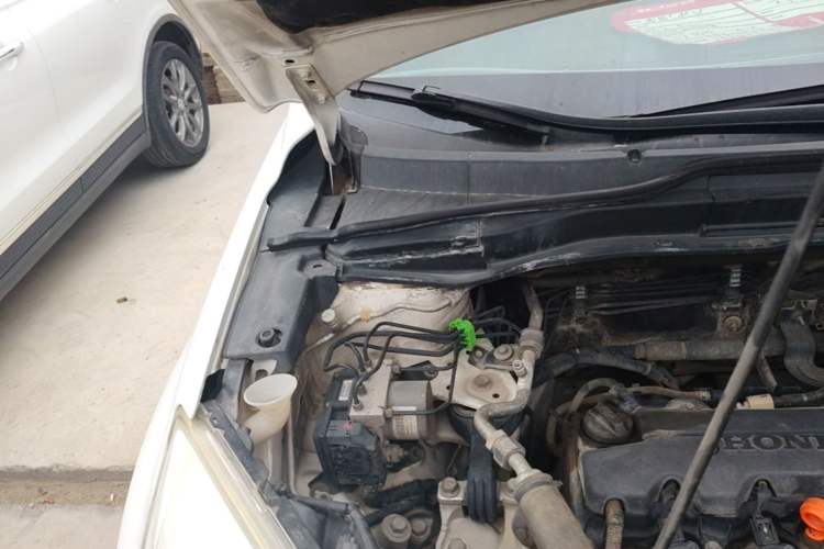 Used Honda CR-V 2008 2.0L automatic two-wheel drive urban version Engine Bay Right