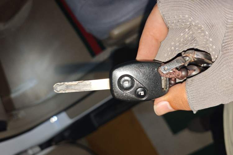 Used Honda CR-V 2008 2.0L manual two-wheel drive urban version Vehicle Key