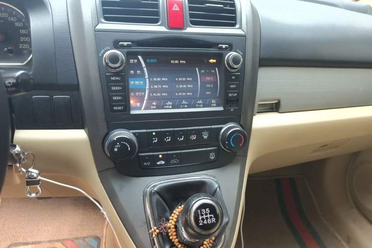 Used Honda CR-V 2010 2.0L manual two-wheel drive urban version Audio And AC Panel