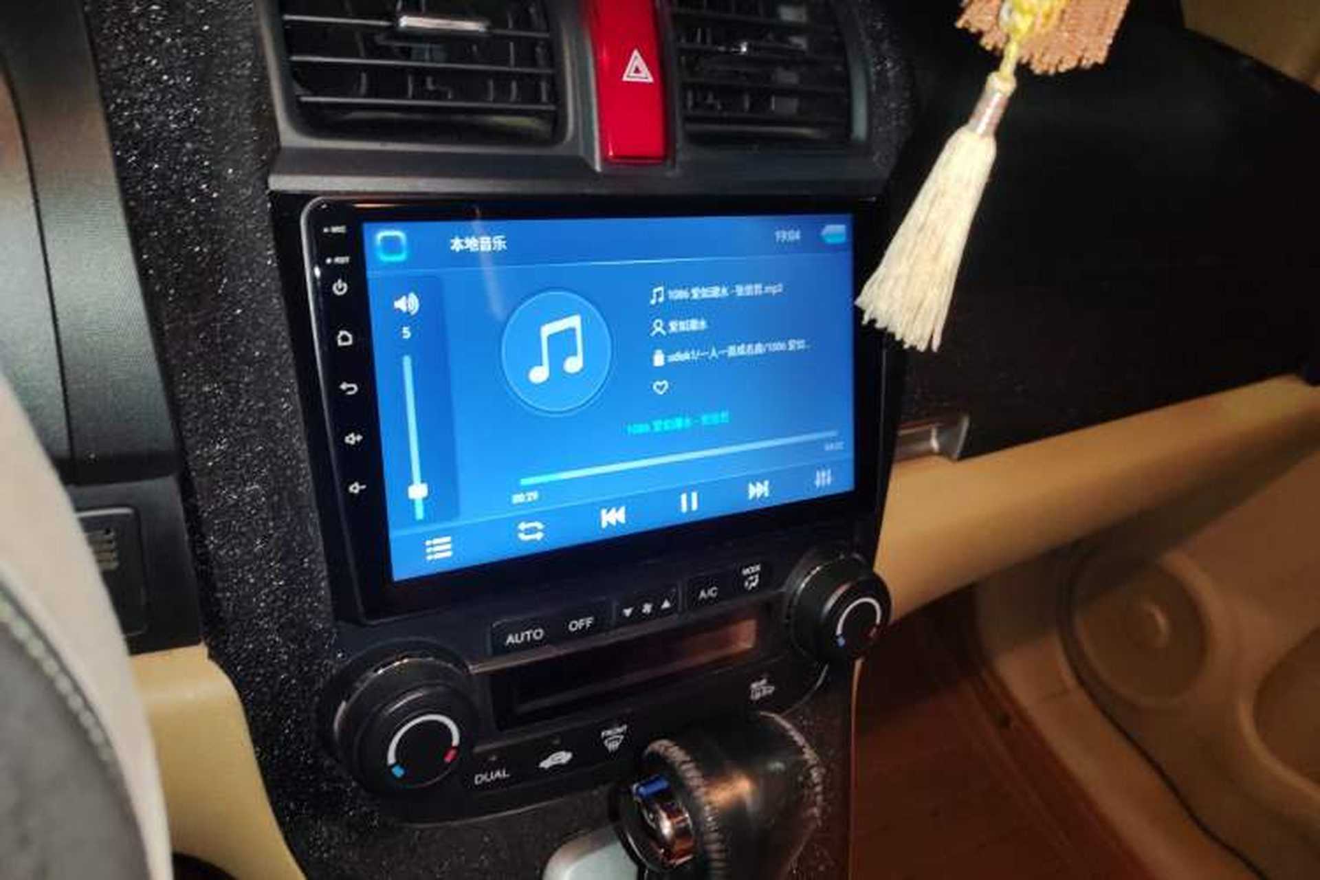 Used Honda CR-V 2010 2.4L automatic four-wheel drive luxury version Audio And AC Panel