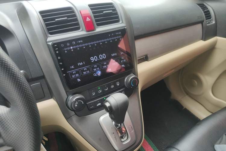 Used Honda CR-V 2010 2.0L automatic two-wheel drive urban version Audio And AC Panel