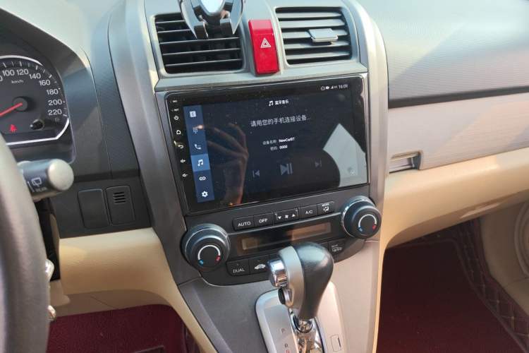 Used Honda CR-V 2010 2.4L automatic four-wheel drive luxury version Audio And AC Panel