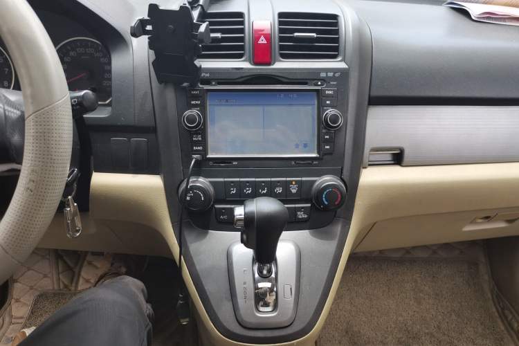 Used Honda CR-V 2010 2.0L Automatic Four-Wheel Drive Classic Edition Audio And AC Panel