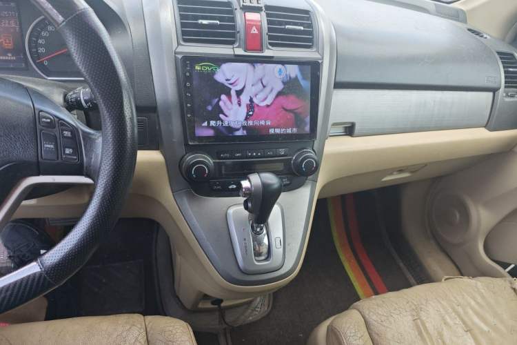 Used Honda CR-V 2010 2.4L automatic four-wheel drive luxury version Audio And AC Panel