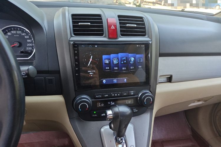 Used Honda CR-V 2010 2.4L automatic four-wheel drive luxury version Audio And AC Panel