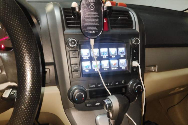 Used Honda CR-V 2010 2.4L Automatic Four-Wheel Drive Prestige Edition Audio And AC Panel