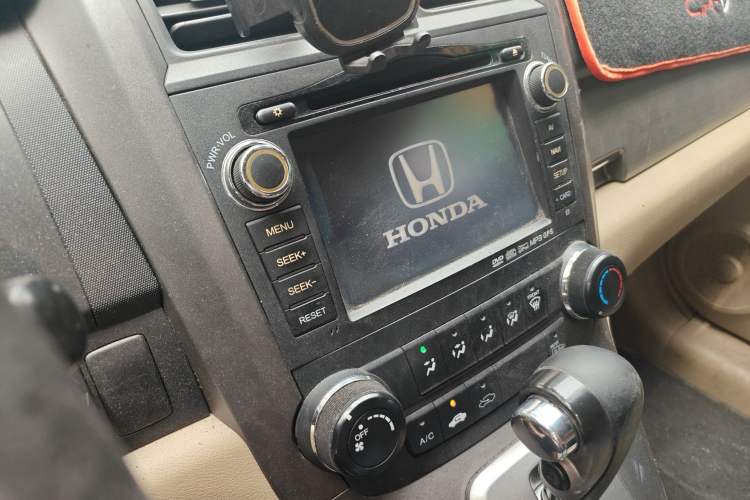 Used Honda CR-V 2010 2.0L Automatic Four-Wheel Drive Classic Edition Audio And AC Panel