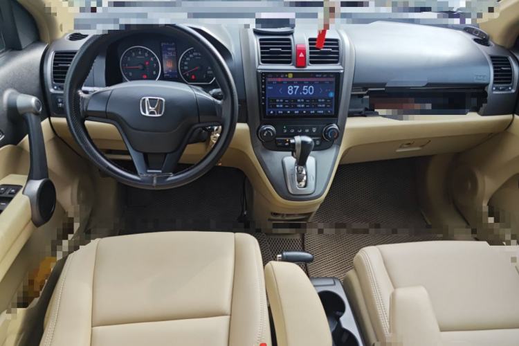 Used Honda CR-V 2010 2.0L automatic two-wheel drive urban version Center Console