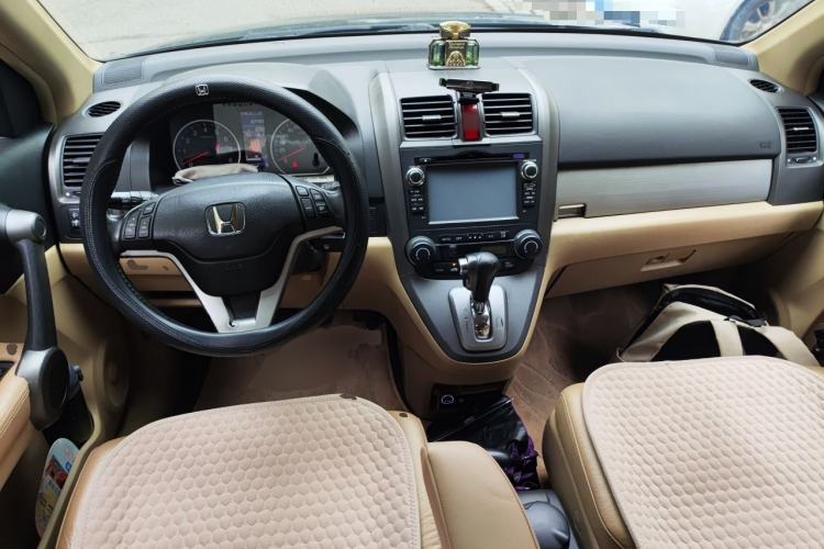 Used Honda CR-V 2010 2.4L automatic four-wheel drive luxury version Center Console