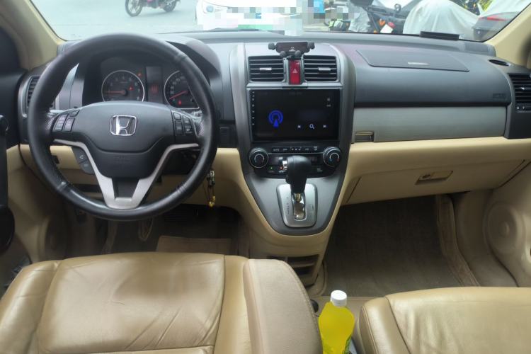 Used Honda CR-V 2010 2.4L Automatic Four-Wheel Drive Prestige Edition Center Console