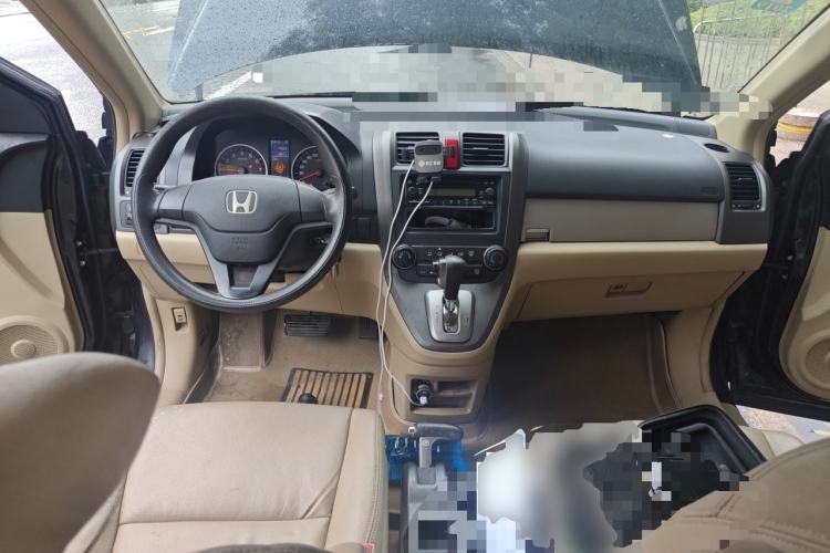 Used Honda CR-V 2010 2.0L automatic two-wheel drive urban version Center Console