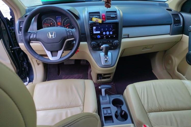 Used Honda CR-V 2010 2.4L automatic four-wheel drive luxury version Center Console