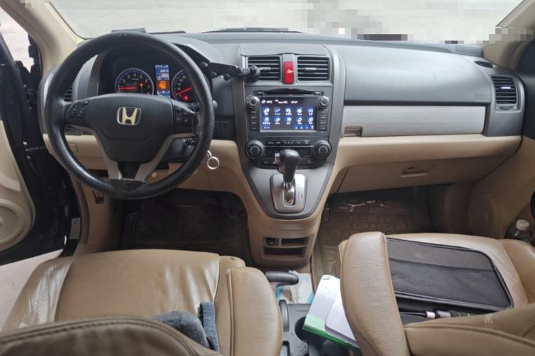 Used Honda CR-V 2010 2.4L automatic four-wheel drive luxury version Center Console