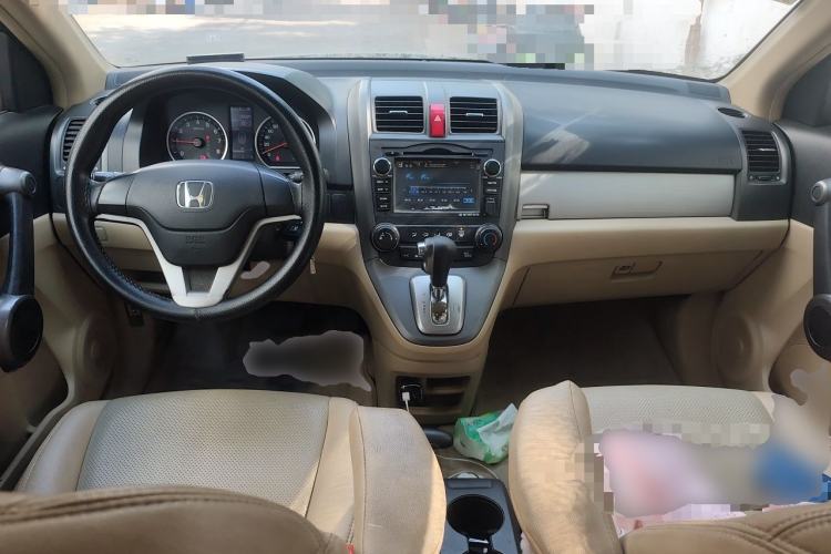 Used Honda CR-V 2010 2.0L Automatic Four-Wheel Drive Classic Edition Center Console
