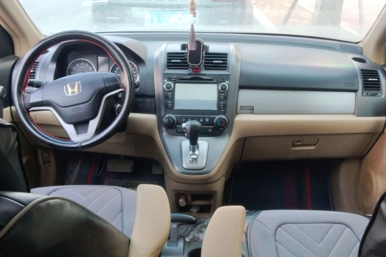 Used Honda CR-V 2010 2.0L Automatic Four-Wheel Drive Classic Edition Center Console