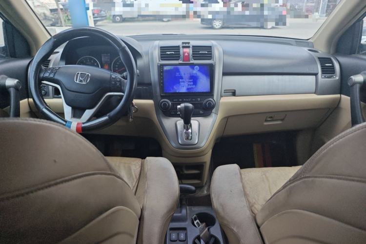Used Honda CR-V 2010 2.4L automatic four-wheel drive luxury version Center Console