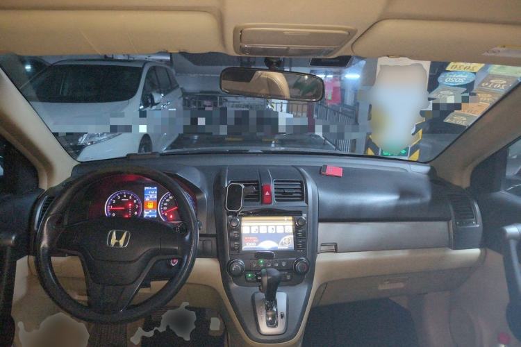Used Honda CR-V 2010 2.0L automatic two-wheel drive urban version Center Console