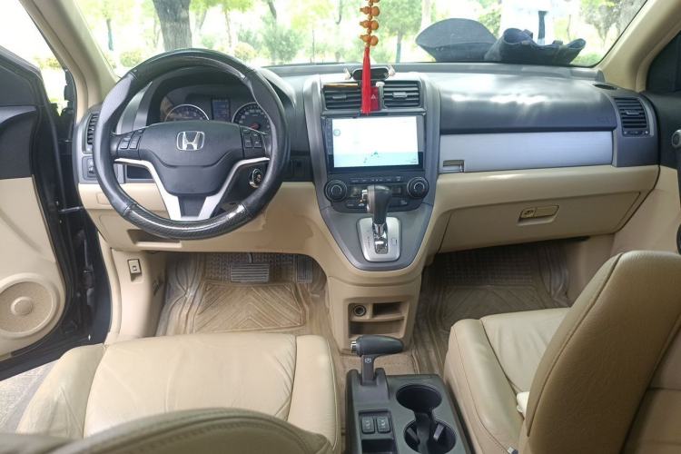 Used Honda CR-V 2010 2.4L automatic four-wheel drive luxury version Center Console