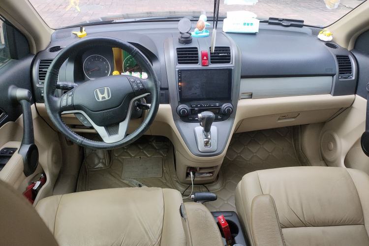 Used Honda CR-V 2010 2.4L Automatic Four-Wheel Drive Prestige Navigation Edition Center Console