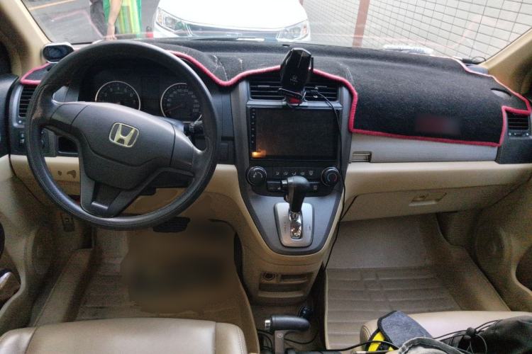 Used Honda CR-V 2010 2.0L automatic two-wheel drive urban version Center Console