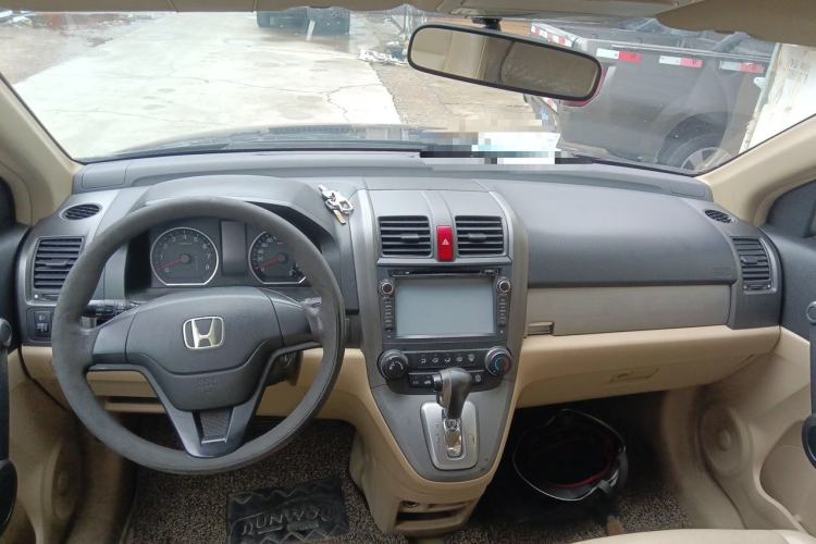 Used Honda CR-V 2010 2.0L automatic two-wheel drive urban version Center Console