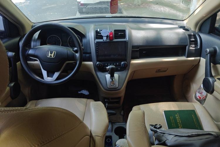 Used Honda CR-V 2010 2.0L Automatic Four-Wheel Drive Classic Edition Center Console