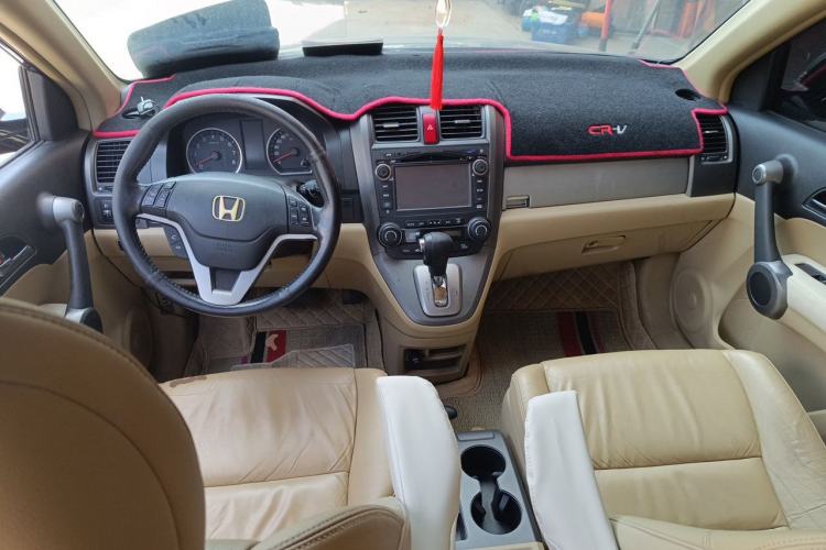 Used Honda CR-V 2010 2.4L Automatic Four-Wheel Drive Prestige Navigation Edition Center Console