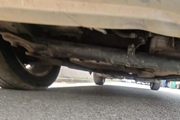 Used Honda CR-V 2010 2.4L automatic four-wheel drive luxury version Chassis Front