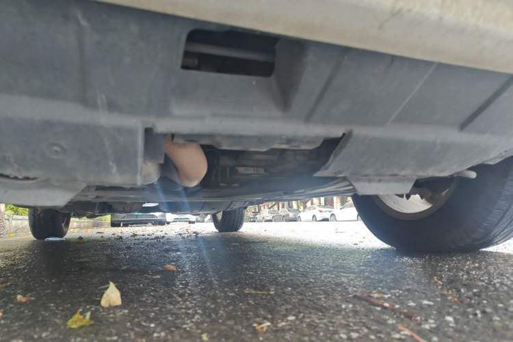 Used Honda CR-V 2010 2.0L automatic two-wheel drive urban version Chassis Front
