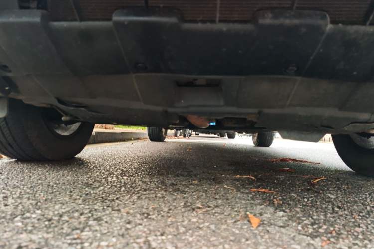 Used Honda CR-V 2010 2.0L automatic two-wheel drive urban version Chassis Front