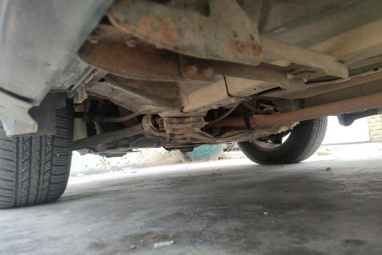 Used Honda CR-V 2010 2.0L automatic two-wheel drive urban version Chassis Front Left