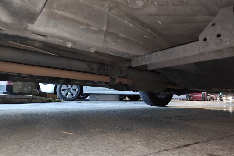 Used Honda CR-V 2010 2.0L automatic two-wheel drive urban version Chassis Front Left