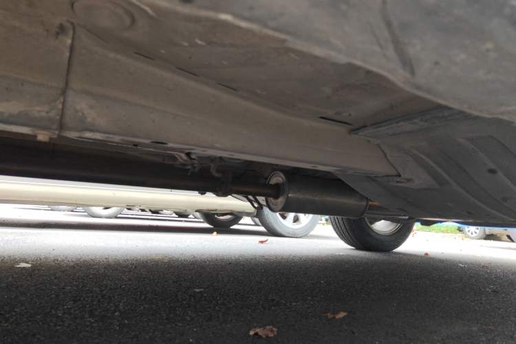 Used Honda CR-V 2010 2.0L automatic two-wheel drive urban version Chassis Front Left