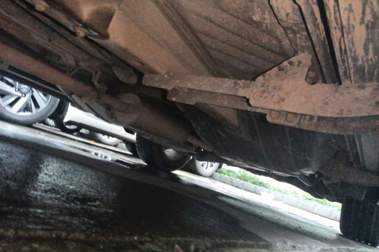 Used Honda CR-V 2010 2.0L manual two-wheel drive urban version Chassis Front Left