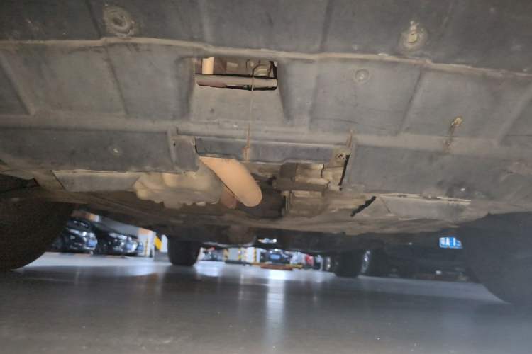 Used Honda CR-V 2010 2.0L automatic two-wheel drive urban version Chassis Front