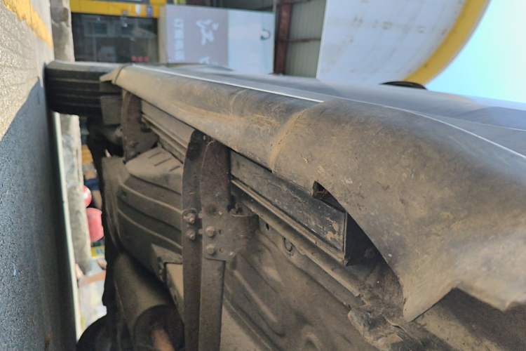 Used Honda CR-V 2010 2.0L automatic two-wheel drive urban version Chassis Front Right