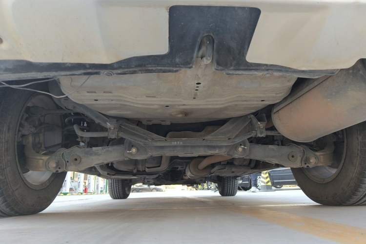 Used Honda CR-V 2010 2.0L manual two-wheel drive urban version Chassis Rear