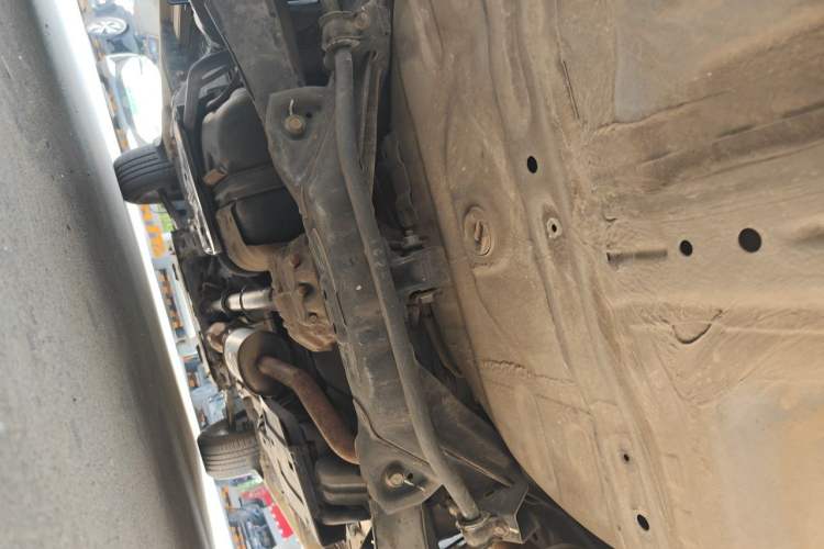 Used Honda CR-V 2010 2.4L automatic four-wheel drive luxury version Chassis Rear
