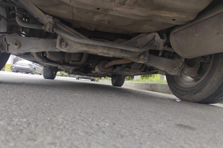Used Honda CR-V 2010 2.0L automatic two-wheel drive urban version Chassis Rear