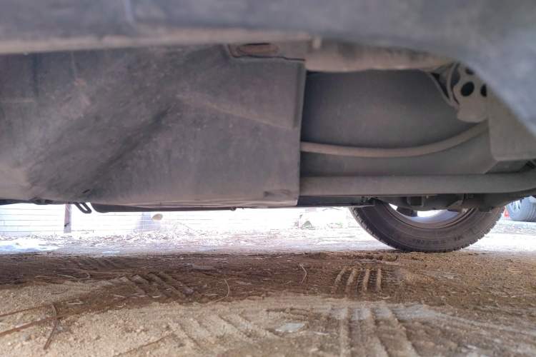 Used Honda CR-V 2010 2.0L automatic two-wheel drive urban version Chassis Rear Left