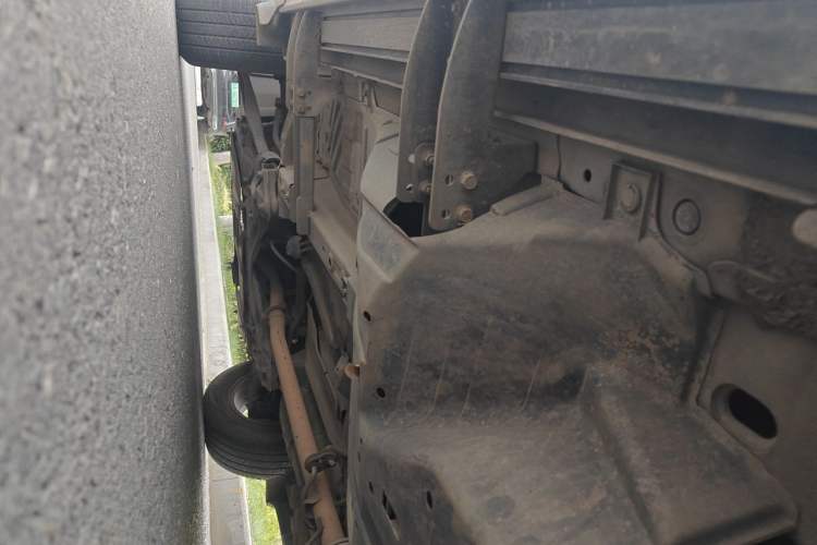 Used Honda CR-V 2010 2.0L automatic two-wheel drive urban version Chassis Rear Left