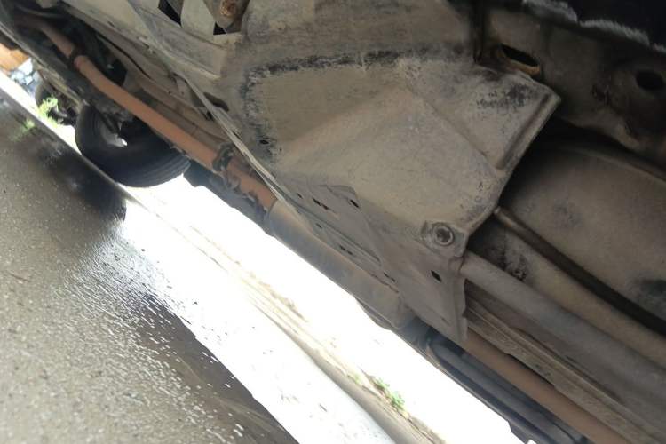 Used Honda CR-V 2010 2.0L automatic two-wheel drive urban version Chassis Rear Left