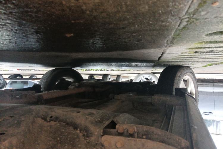 Used Honda CR-V 2010 2.0L manual two-wheel drive urban version Chassis Rear Left
