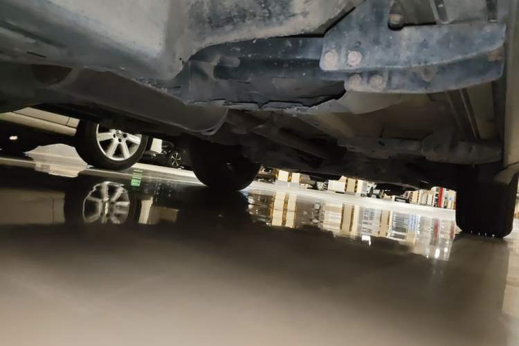 Used Honda CR-V 2010 2.0L automatic two-wheel drive urban version Chassis Rear Right